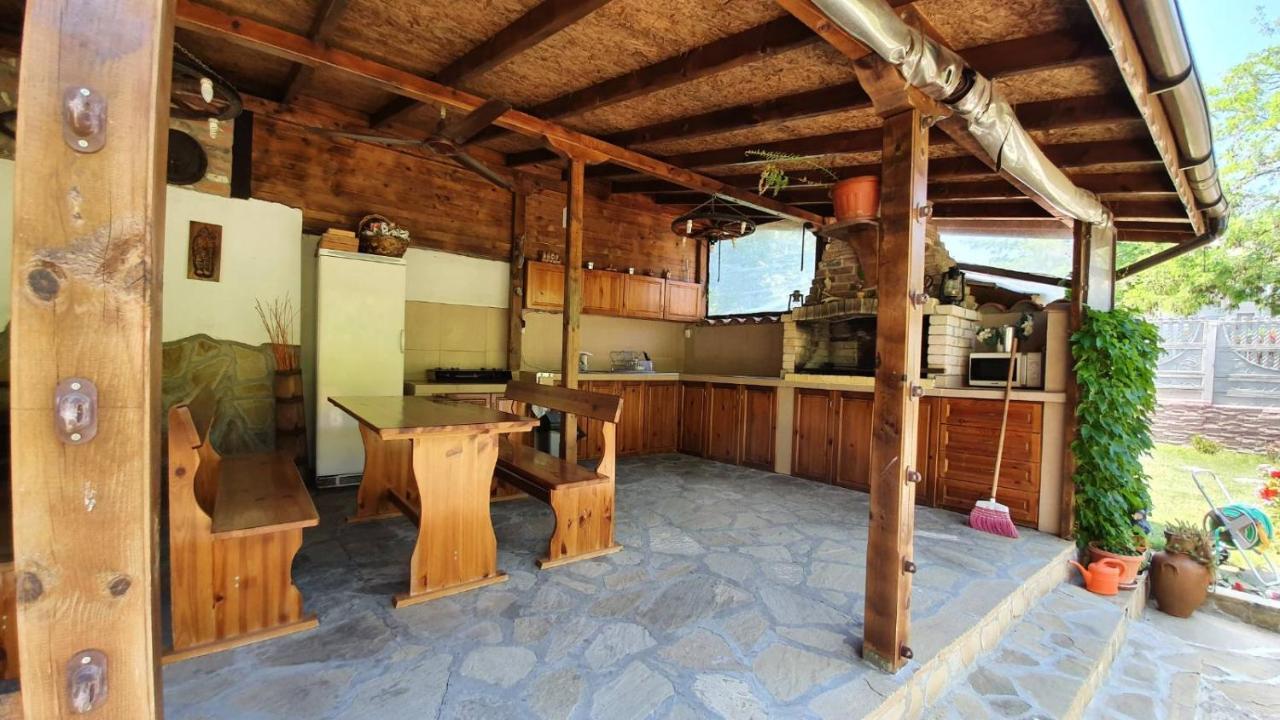 Marianas Guesthouse Obzor Exterior photo