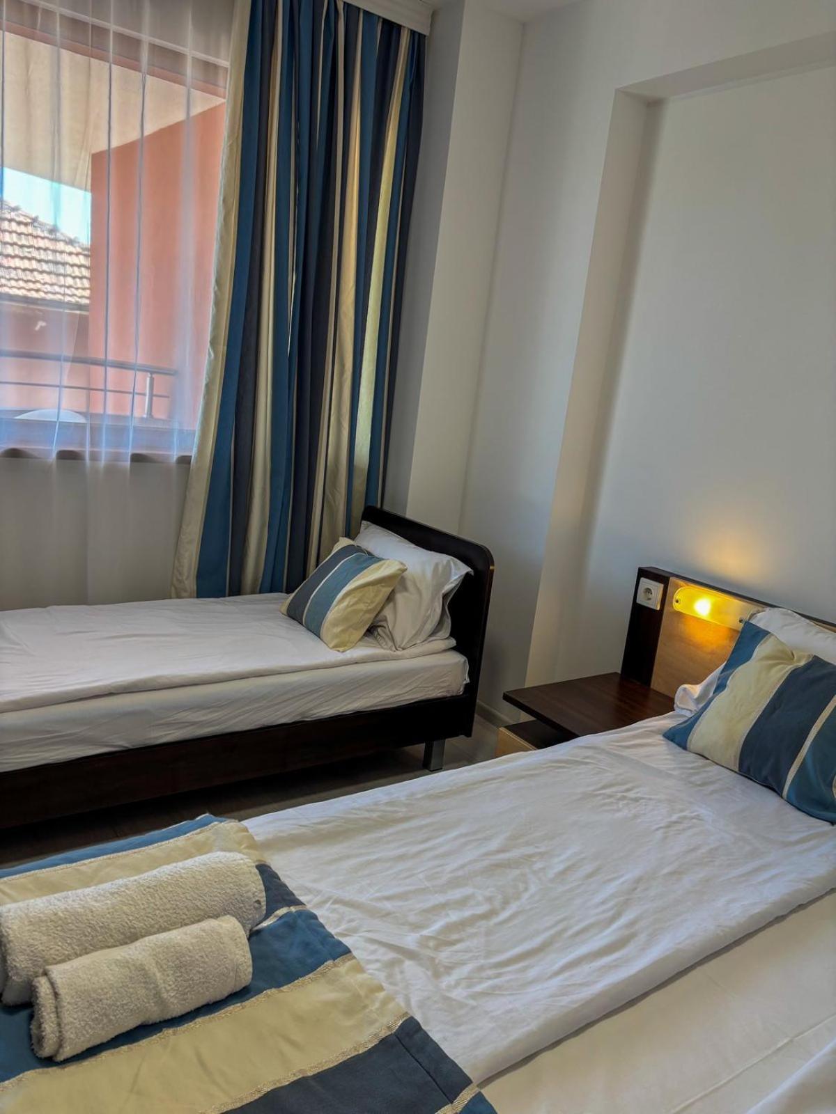Marianas Guesthouse Obzor Exterior photo